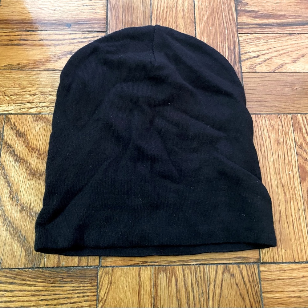 Revony Black Cotton Fitted Beanie Hat